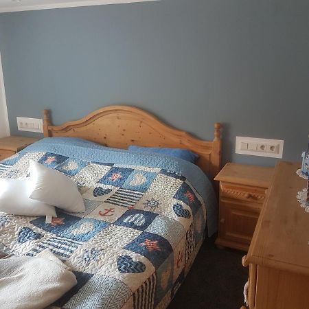 Ferienwohnung Sander Wendershausen  Екстериор снимка